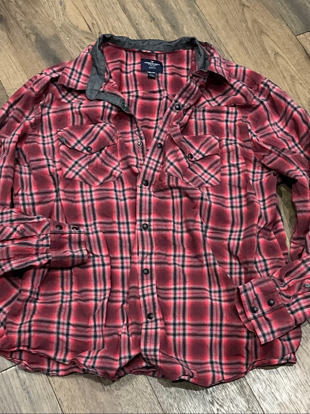 American Eagle Outfitters Red Plaid Button-Up Shirt